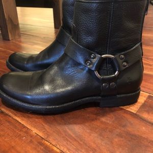 Black short Frye boots